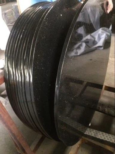 Černý galaxický konferenční stolek