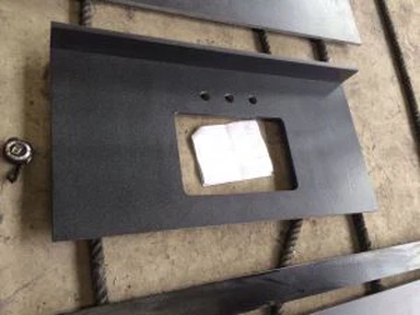 Hondurovaná povrchová žulová deska