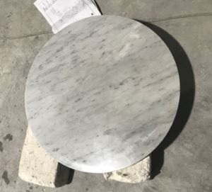 Top Carrara z bílého kamene