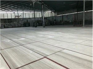 Dlaždice z bílého dřeva z mramoru